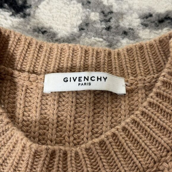 Givenchy V-Detail Cashmere Sweater - Picture 6 of 8